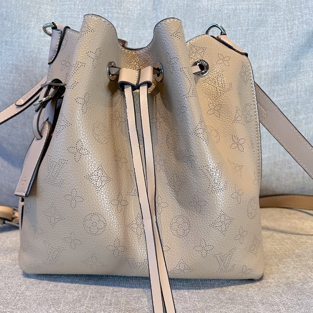 Luxury Muria Crossbody Like New